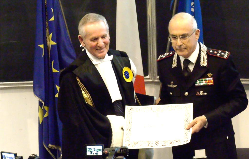 Il Sigillo dell’Università di Urbino al Comandante Generale dell’Arma dei Carabinieri Giovanni Nistri