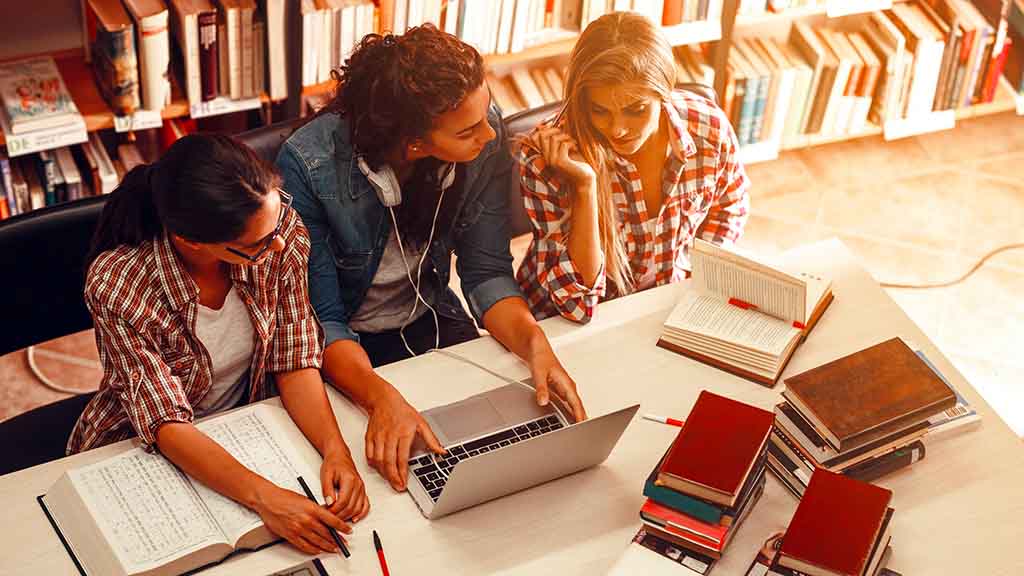 Lettere Moderne e #lavoro: competenze per il presente